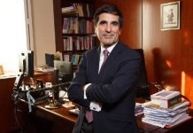 Antonio del Moral, Premio ‘Puñetas de Oro’ de ACIJUR, y la deshonra en el orden del Derecho Internacional, Premio ‘Vete a Hacer Puñetas’