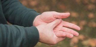 Condenado un padre que se opuso y retrasó el tratamiento contra un tumor cancerígeno de su hijo, que falleció