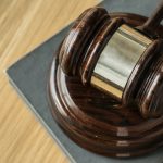 Las comunidades de propietarios no pueden ser titulares de concesiones sobre el dominio público marítimo-terrestre