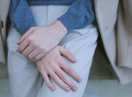 El Servicio Cántabro de Salud deberá indemnizar con 116.000 euros a una joven operada de rodilla que ha perdido gran parte de la sensibilidad de las piernas