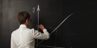 El TSJ de Murcia permite participar en las oposiciones de Secundaria a 5 aspirantes excluidos por Educación