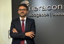 La Comisión Europea insta a España a poner fin a la discriminación fiscal de los funcionarios europeos denunciada por el abogado alicantino Víctor Riera