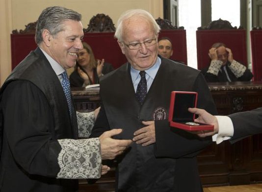 In memoriam: Javier Moscoso del Prado, un emblema como persona y como jurista