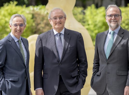 Uría Menéndez renueva su dirección