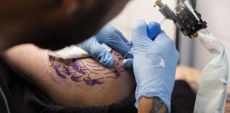 Un tatuaje puede costar más de lo que crees: el riesgo legal que no suele explicarse