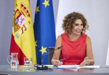 El Gobierno aprueba la quita de 83.000 millones de deuda autonómica y niega que beneficie a Catalunya: «Es falso»