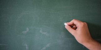 El TSJ de Murcia avala la exclusión de Relaciones Laborales para acceso a la lista de interinos en la especialidad de Gestión Administrativa de FP