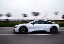 El tesla “auto pilot” y los modelos de responsabilidad penal sobre los sistemas con inteligencia artificial integrados