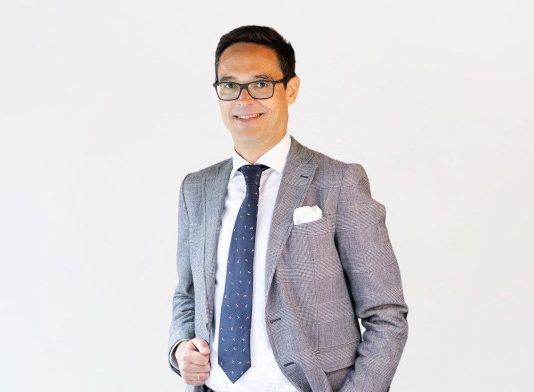 Rúa Abogados celebra 50 años y presenta su nueva identidad corporativa