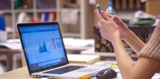 La AEPD publica una guía para ayudar a autónomos y pymes a tratar la información personal de forma más segura