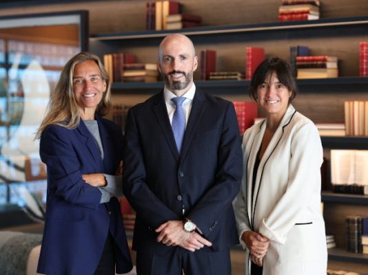 Ontier incorpora a Alfonso Vallés como director de inmobiliario