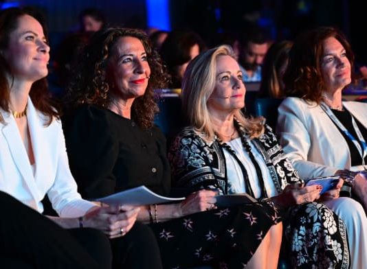 Transformación del sector, nuevos perfiles de abogados y ‘chatbots’: los despachos abrazan la IA en el Legal Management Forum 2025