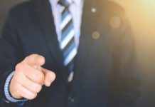 Decisiones invisibles, conflictos visibles: el arte de decidir sin escalar