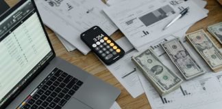 ¿Puede una empresa descontar unilateralmente de las nóminas de sus trabajadores cantidades abonadas en exceso por un error en el cálculo del complemento salarial?