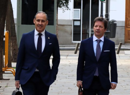 El decano del ICAM defiende en el Supremo el derecho de defensa y el secreto profesional como pilares de la abogacía