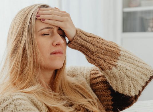 El TSJ de Castilla-La Mancha concede la incapacidad absoluta a una trabajadora por el dolor inhabilitante de la migraña severa