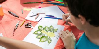 Un juzgado de Vigo sanciona con más de 2.000 euros a unos padres por educar a su hijo en casa