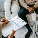 El TSJ de Madrid reconoce la incapacidad absoluta para un trabajador con una condición degenerativa de los huesos y de obesidad severa