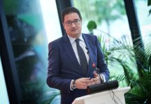 Once sindicatos de funcionarios piden al Gobierno participar en la negociación salarial del colectivo