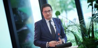 Once sindicatos de funcionarios piden al Gobierno participar en la negociación salarial del colectivo