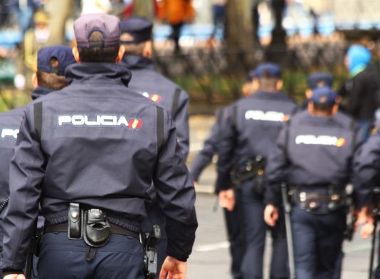 El Estado deberá indemnizar a un policía lesionado en acto de servicio aunque no haya delito ni agresor identificado