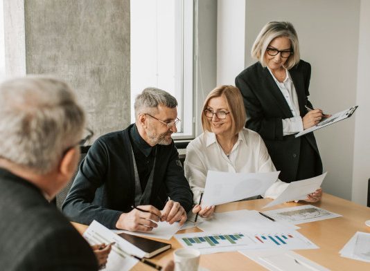 ¿Queda protegida por la garantía de indemnidad una reclamación dirigida a la representación legal de los trabajadores?