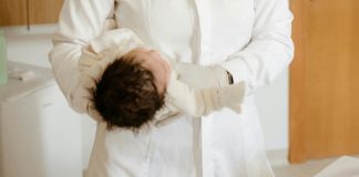 El TSJ de La Rioja eleva a 975.000 euros la indemnización por el intercambio de dos niñas recién nacidas en el Hospital San Millán en 2002