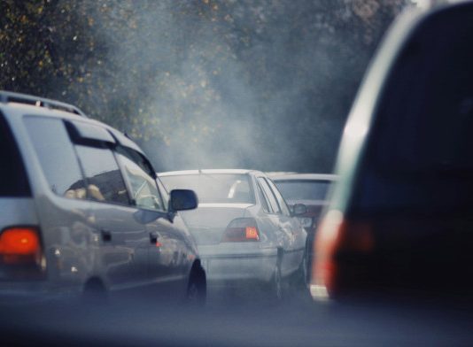 Los ayuntamientos podrán cobrar tasas por circulación de vehículos contaminantes en zonas de bajas emisiones