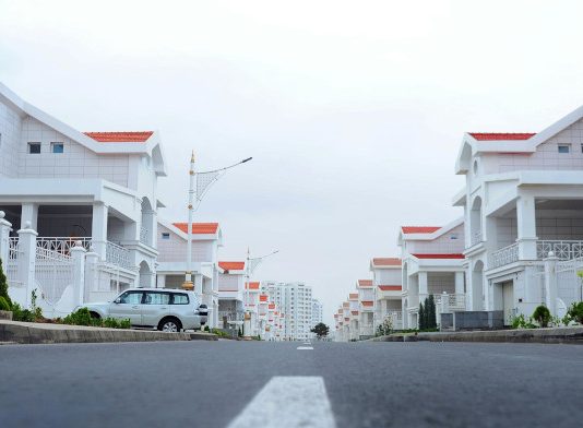 La inscripción en el registro de la propiedad de segregaciones, divisiones y parcelaciones