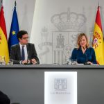 El Gobierno da vía libre a subir el sueldo de los funcionarios un 2,5% este año y un 1,5% para 2026