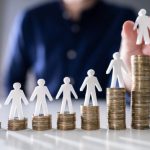 El Gobierno plantea subir el SMI un 3,1% para 2026, hasta 1.221 euros al mes, sin tributación en IRPF