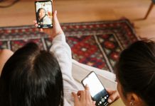 La ministra de Juventud e Infancia prevé que la ley de entornos digitales seguros se apruebe en los próximos meses y refuerce el control sobre el uso de pantallas en menores