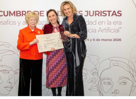 La decana de la Facultad de Derecho de la UNED y miembro del Consejo Asesor de Aranzadi LA LEY, Sonia Calaza, Premio Igualdad «Belén Landáburu y María Telo» 2026