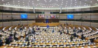 La Eurocámara pide que los sistemas de IA remuneren el uso de obras protegidas por derechos de autor