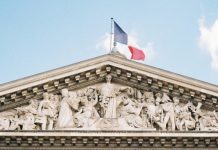 Vender a Francia: por qué adaptar las condiciones generales