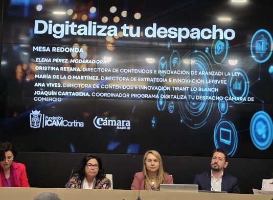 Del papel al algoritmo: cómo empezar a digitalizar un despacho sin perder el control