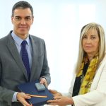 La presidenta del TS y del CGPJ entrega al presidente del Gobierno las Memorias anuales correspondientes al año 2024