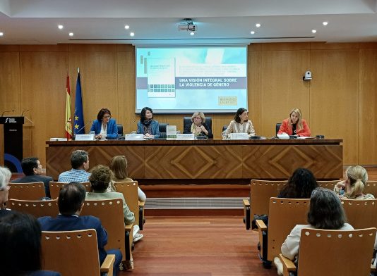 La Fiscalía General del Estado acoge la presentación de «Una visión integral sobre la violencia de género»