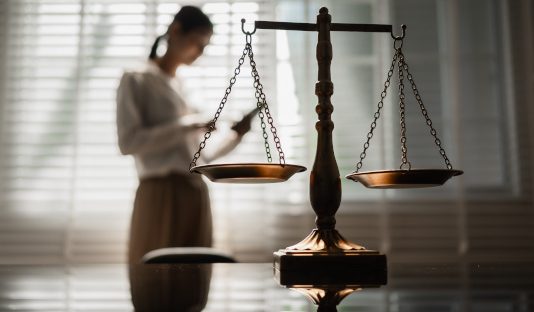 El internamiento del menor debe ser siempre la última opción y únicamente con carácter provisional