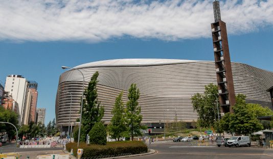 La Asociación Vecinal de Perjudicados por el Bernabéu logra que el Supremo cierre la puerta al recurso del Real Madrid por los ruidos