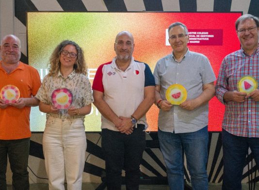Carlos Berbell y Beatriz García reciben los Premios Sandía y Melón 2026 por su labor en defensa de ciudadanos, autónomos y pequeñas empresas
