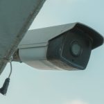 Un usuario, una contraseña, once personas: la sanción de 400.000 euros que pone en jaque la seguridad de los sistemas de videovigilancia