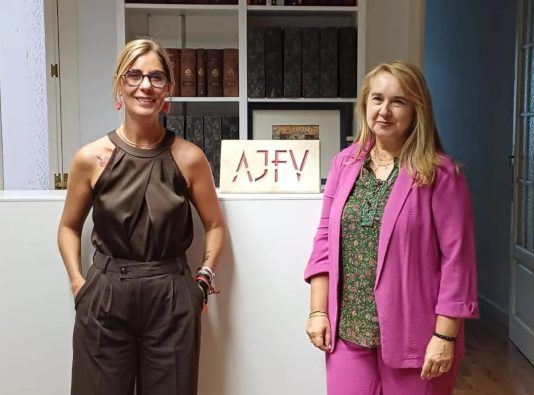 Aranzadi LA LEY y la Asociación Judicial Francisco de Vitoria, unidas por la mejora de la Justicia