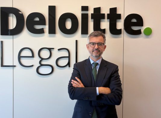 Deloitte Legal refuerza su práctica en Andalucía con la incorporación de Juan Urbano como nuevo socio de Laboral