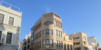 La presidenta del TS y del CGPJ recibe la medalla de oro del Ilustre Colegio de Abogados de Melilla