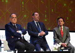 Javier Tebas: “Los clubes afectados en situación de sospecha conocen y controlan los asuntos de compliance” Javier Tebas: “Los clubes afectados en situación de sospecha conocen y controlan los asuntos de compliance”