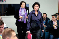 El Gobierno aprueba un paquete de medidas de protección social y empleo Isabel Celaá y Magdalena Valerio, ministras de Educación y Formación Profesional y portavoz del Gobierno y de Trabajo, Migraciones y Seguridad Social, respectivamente, a su llegada a la sala en la que se ha celebrado la rueda de prensa posterior al Consej