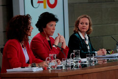 La mediación será obligatoria en los casos civiles y mercantiles más comunes La ministra de Educación y Formación Profesional y portavoz del Gobierno, Isabel Celaá, la ministra de Hacienda, María Jesús Montero, y la ministra de Economía y Empresa, Nadia Calviño, durante la rueda de prensa posterior al Consejo de Ministros.