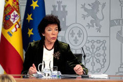 España exige consentimiento expreso para aplicar a Gibraltar los convenios europeos de asistencia judicial penal y de extradición La ministra de Educación y Formación Profesional y portavoz del Gobierno en funciones, Isabel Celaá, durante su intervención en la rueda de prensa posterior al Consejo de Ministros.