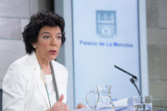 El Gobierno advierte del peligro del aumento de los delitos de odio por orientación sexual La ministra de Educación y Formación Profesional y portavoz del Gobierno en funciones, Isabel Celaá, durante su intervención en la rueda de prensa posterior al Consejo de Ministros.